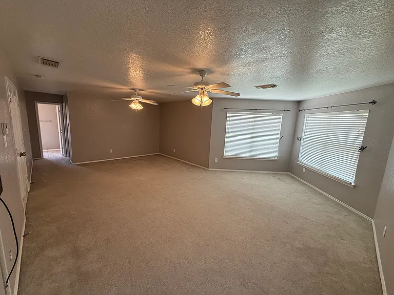 10838 Larson Cavern — Photo 21