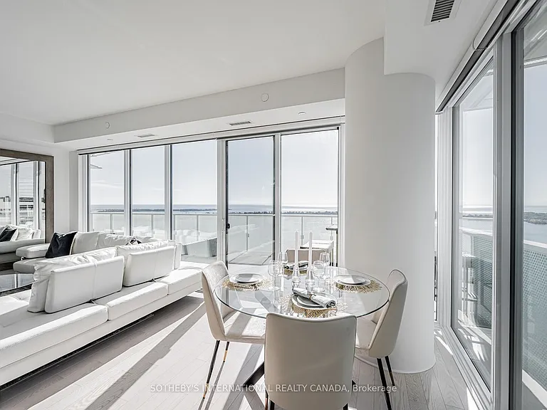 15 Queens Quay E #3403 — Photo 8