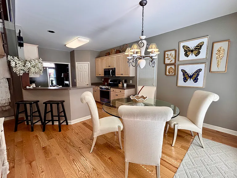 517 Rivercrest Cv — Photo 10