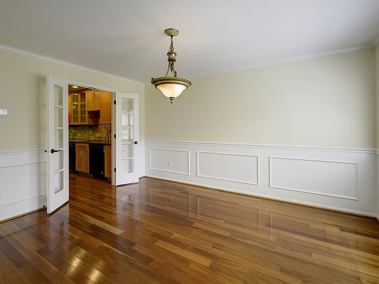 7518 Westlake Ter — Photo 12
