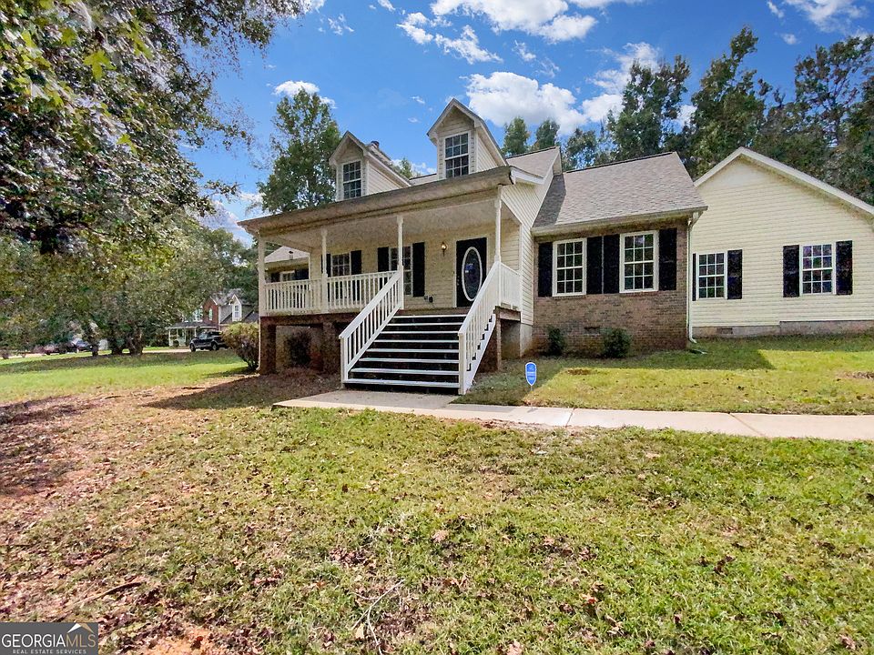 1st image of 512 Cody Ln