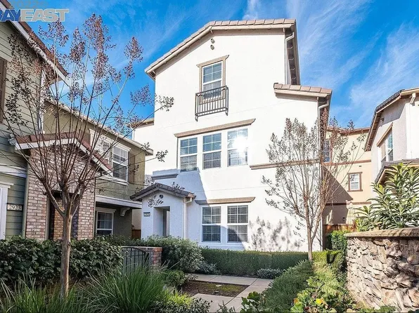 2925 Kobio Dr, Concord, CA 94519