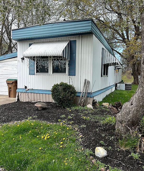 1st image of 186 Carefree Ln