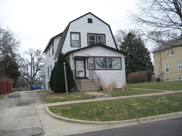 5009 Wilcox Avenue # Second Floor, Downers Grove, IL 60515
