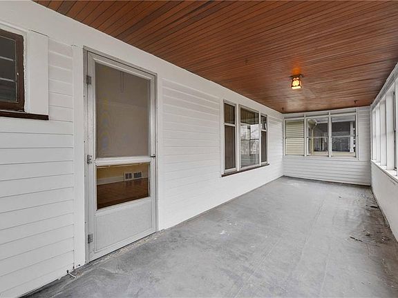 5th image of 2211 Eldred Ave #Up
