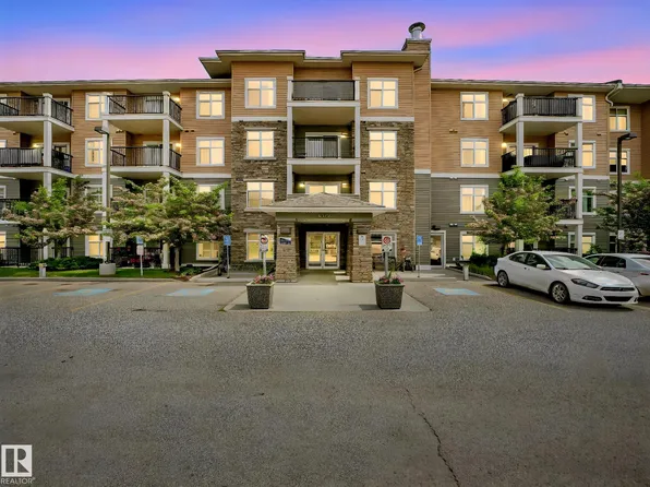 6070 Schonsee Way NW #117, Edmonton, AB T5Z 0G8