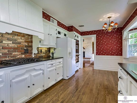 5th image of 1854 S 91st St