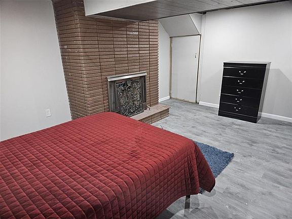 5th image of 819 Thatcher Ave #L1