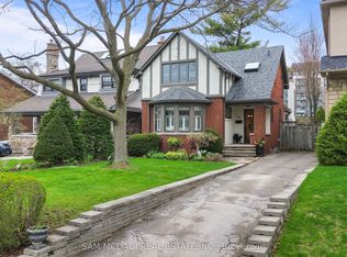98 Government Rd, Toronto, ON M8X1W5