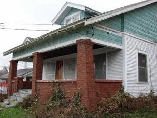 820 Eastern Ave SE, Grand Rapids, MI 49507
