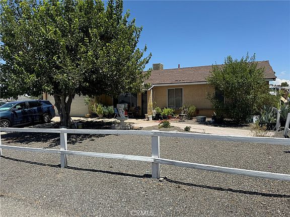3rd image of 40044 Ridgemist St