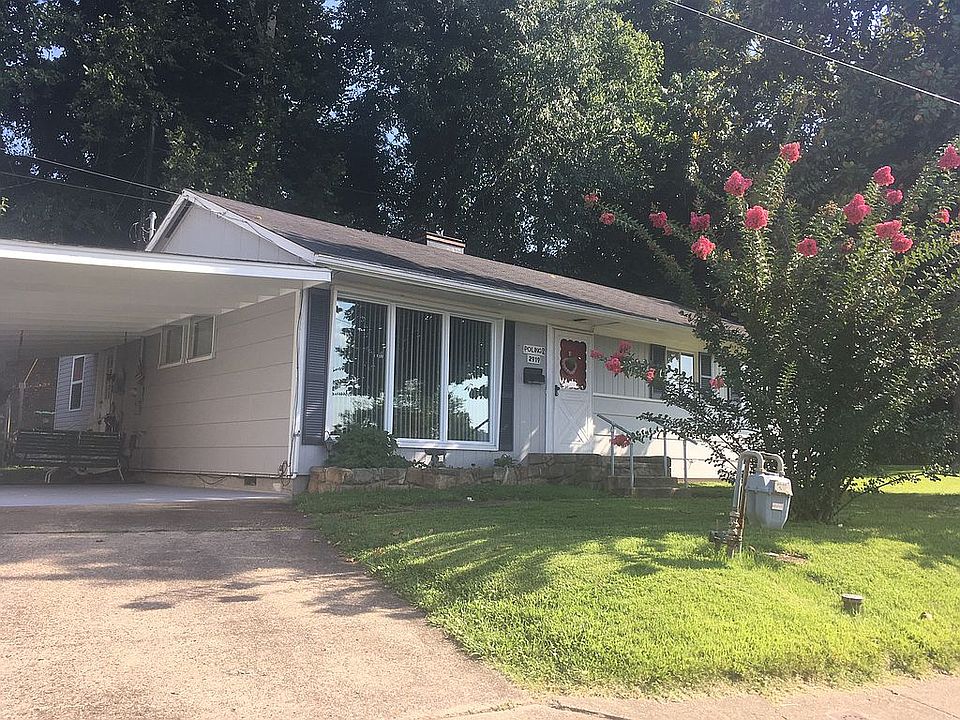 1st image of 2919 Poling Dr