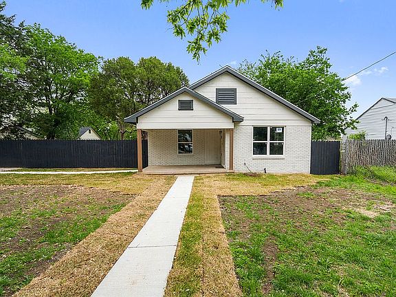 2nd image of 3139 Sabine St