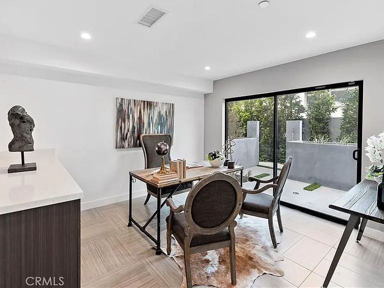 11858 W Flower Ln — Photo 5