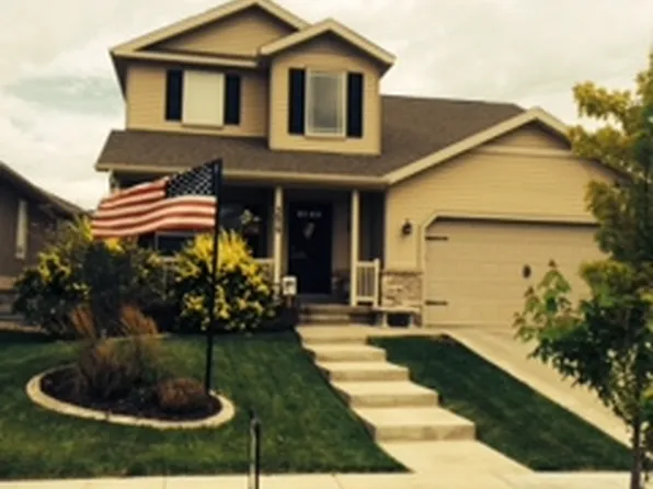 3679 E Royal Troon Dr, Eagle Mountain, UT 84005