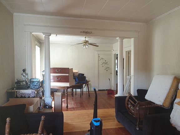 Living room as renters are leaving. They bought there first house so they are moving.