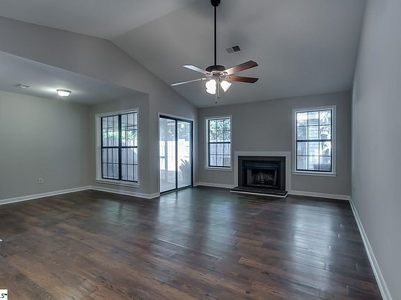 4th image of 15 Forest Lake Dr