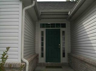 548 Crystal Lake Dr, Holland, OH 43528