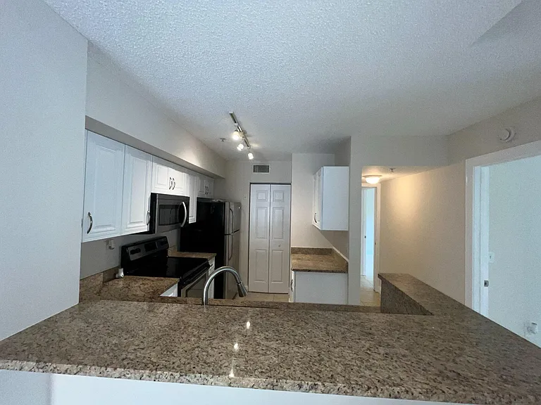 7832 Sonoma Springs Cir #201 — Photo 5