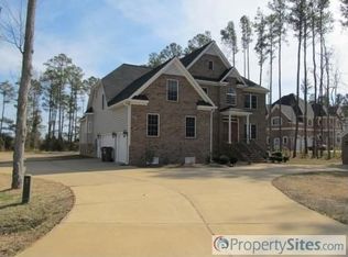 4 Creek Point Ln, Hampton, VA 23664