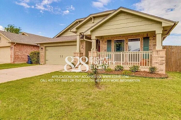 3 bed, 2.0 bath, 1370 sqft, $1,725 — Photo 3