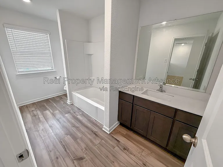 8123 Big Timber Trl — Photo 16