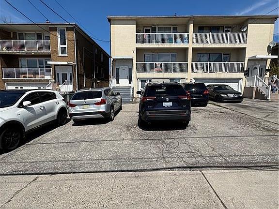 2nd image of 1364 Wilson Ave