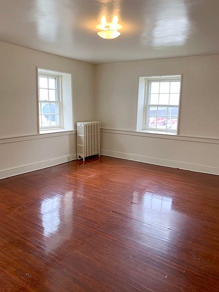 2nd image of 1101 Eberts Ln APT 6