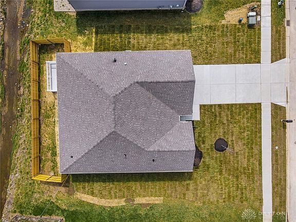 2nd image of 120 Allison Ct