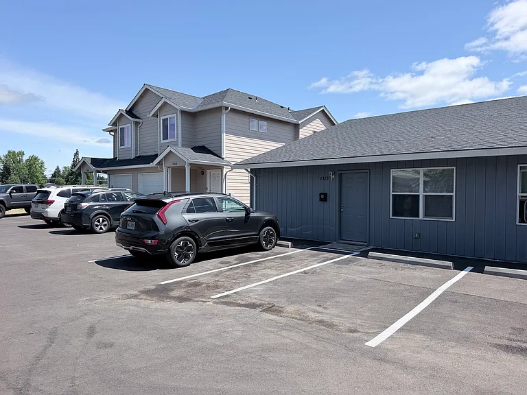 2323 Cedar St #B — Photo 17