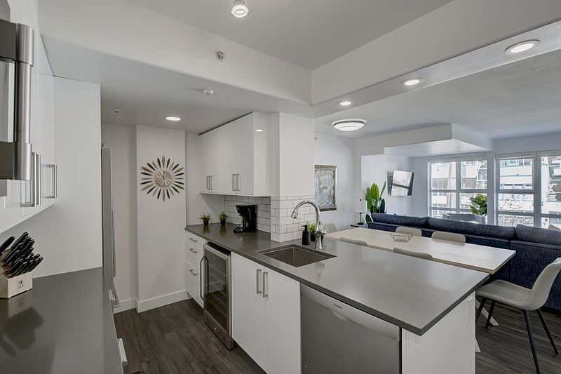 Vancouver Apartment for rent - 2 Bedrooms — photo 4