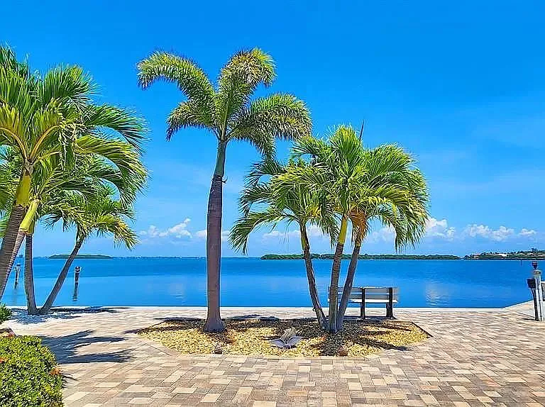 3750 Gulf Of Mexico Dr — Photo 20