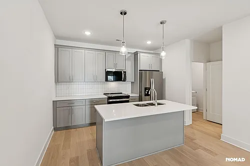 550 Markham St #10 Photo 1