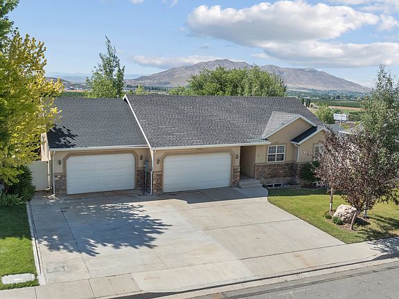 2nd image of 305 N Appleview Dr E