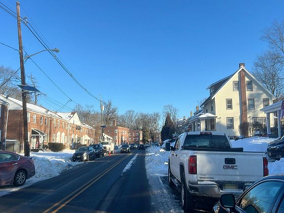 4th image of 849 Parkside Ave