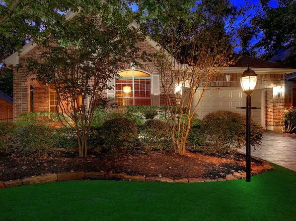 310 Creekwood W, Montgomery, TX 77356