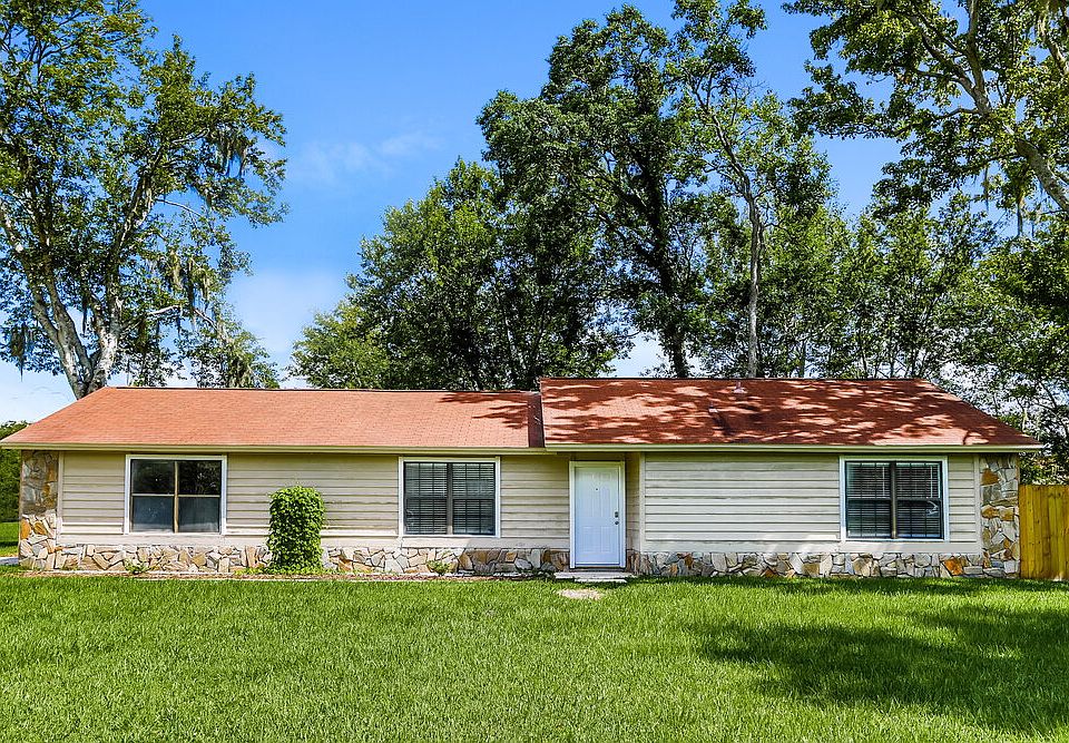 1st image of 2212 Albury Ct