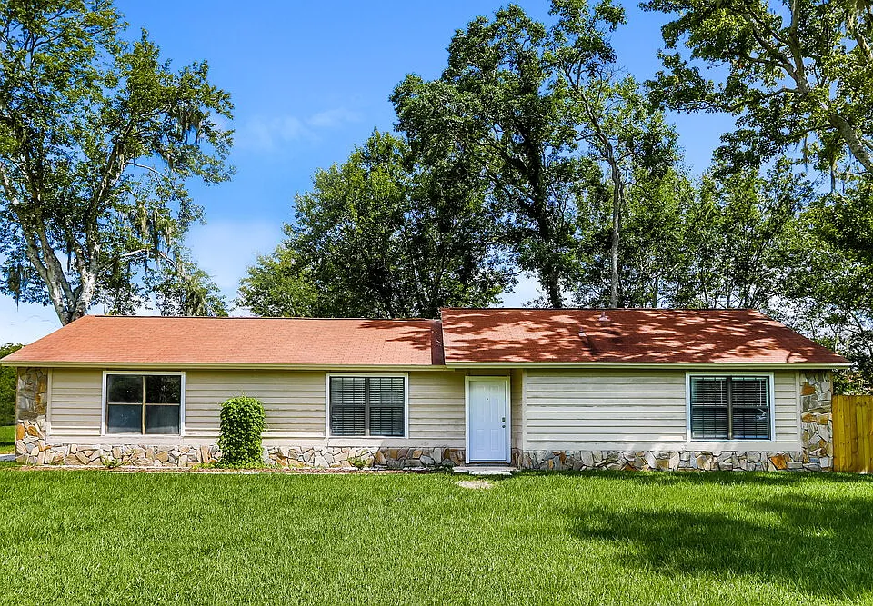2212 Albury Ct