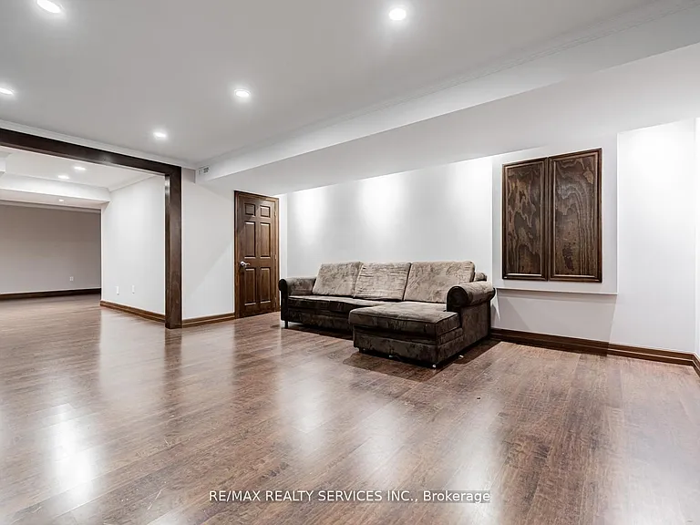28 Siena Dr — Photo 40