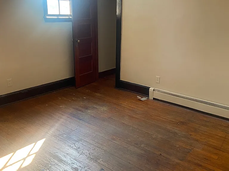 99-101 Poquonock Ave — Photo 12