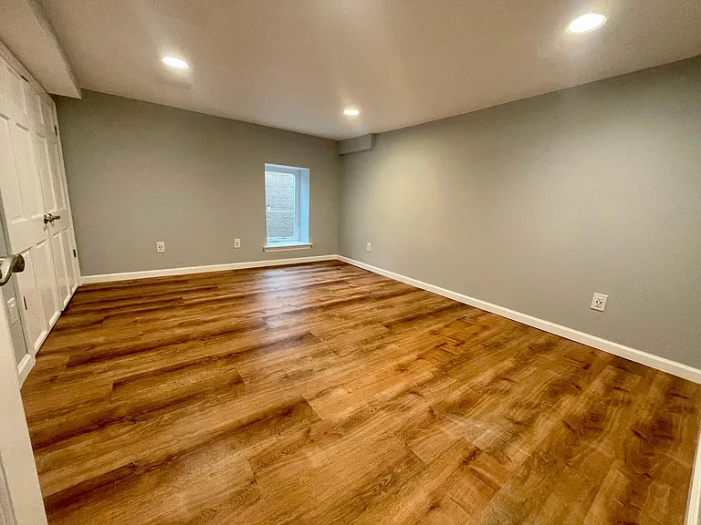 1131 Kraft St — Photo 17