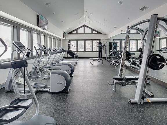 4th image of 6715 Lakeshore Dr #19-721-4