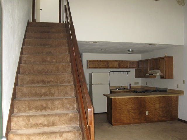 2nd image of 1079 Ocala Rd