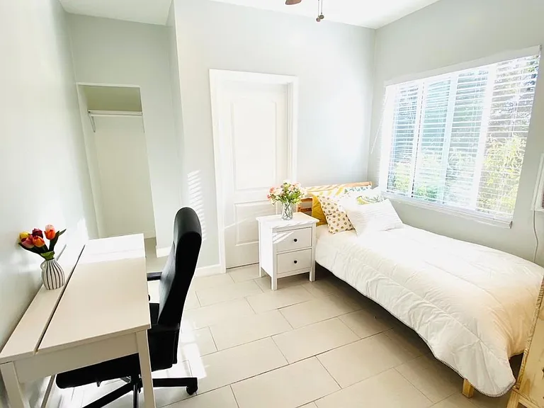 2924 Van Buren Pl — Photo 1