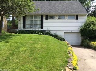 1738 Schiller Ave, Cuyahoga Falls, OH 44223