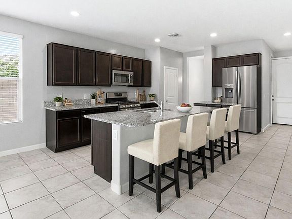 3rd image of 33273 N BOWLES Drive