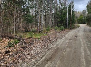 64 Round House Rd, Washington, ME 04574