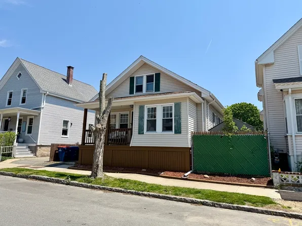222 Brownell St, New Bedford, MA 02740