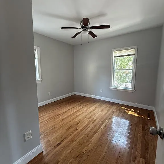 1033 N Main St — Photo 2