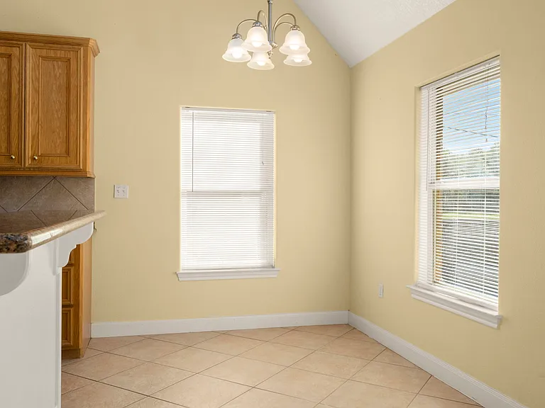 3212 Glastonbury Dr — Photo 15